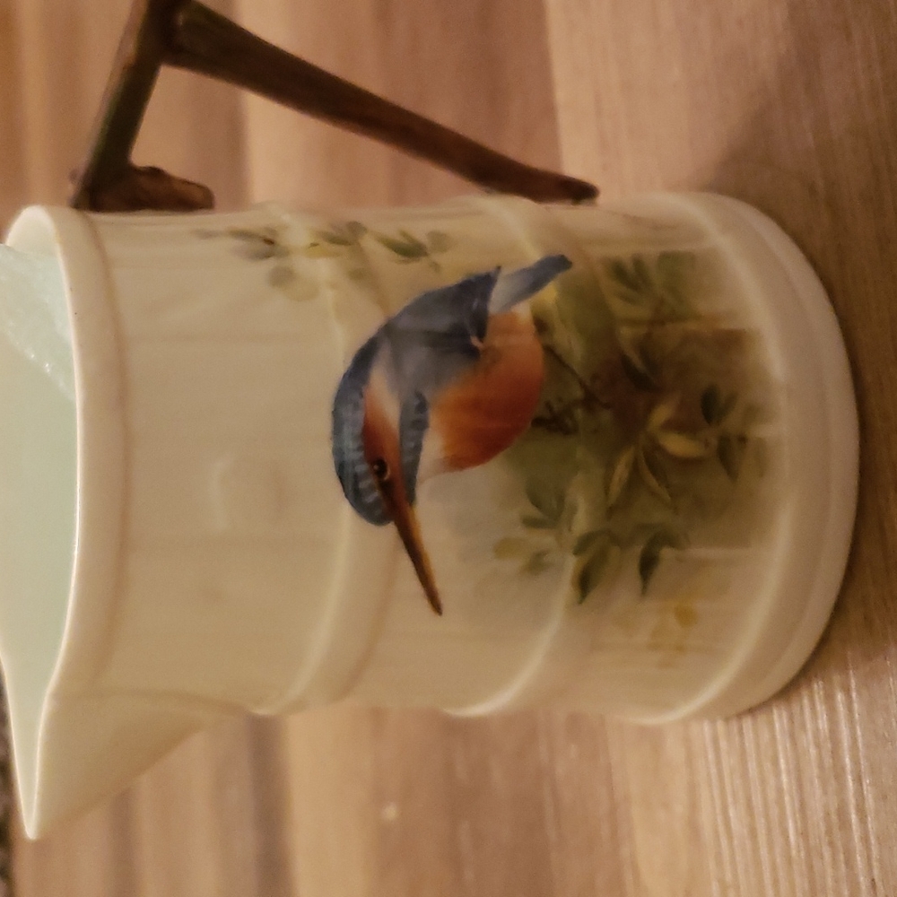 Vintage Kingfisher Bird Creamer Barrel Pitcher Cottagecore Rustic Handle - Picture 1 of 4